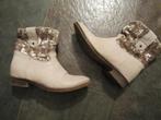 ENKELLAARSJES creme kleur merk Gaudi maat 37 zgan € 25, Beige, Lage of Enkellaarzen, Ophalen of Verzenden, Zo goed als nieuw