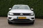 Volkswagen Tiguan 1.4 TSI Highline VOL massagestoel, trekhaa, Auto's, Volkswagen, 4 cilinders, 150 pk, Alcantara, Wit