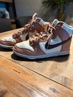 Nike Dunk High - Maat 34, Kinderen en Baby's, Ophalen of Verzenden