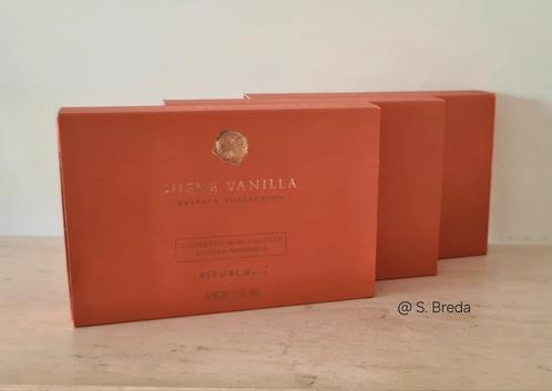 Rituals | Suède Vanilla | mini geurkaarsen Maxi theelichten, Huis en Inrichting, Woonaccessoires | Kandelaars en Kaarsen, Nieuw