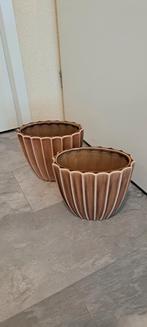 Set van twee ovale vazen van PTMD collection by pot & mand., Tuin en Terras, Ophalen, Rond, Aardewerk, Minder dan 40 cm
