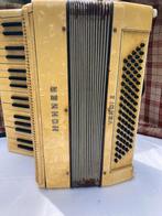 Vintage accordeon. HOHNER/verdi II, Muziek en Instrumenten, Accordeons, 80-bas, Gebruikt, Ophalen of Verzenden, Met koffer