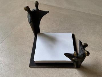 Design note book van brons van Corry Ammerlaan  beschikbaar voor biedingen