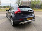 Volvo V40 Cross Country 1.6 T4 Summum (bj 2014) AUTOMAAT|ECC, Auto's, Zwart, 4 cilinders, 700 kg, Blauw