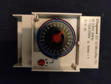 legrand DIN Rail Schakelklok 037 52 MicroRex T31 16A 250V beschikbaar voor biedingen