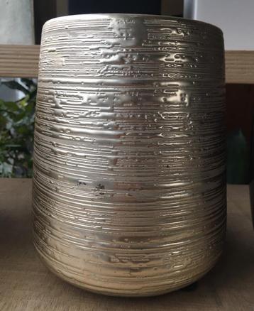 TS gouden vintage vaas hoog 19/d.14cm keramiek schitterend beschikbaar voor biedingen