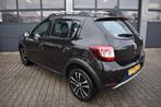 Dacia Sandero Stepway 0.9 Tce 90pk Lauréate, Voorwielaandrijving, Stof, Gebruikt, Zwart