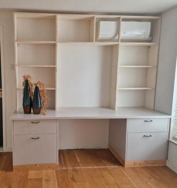 Bureau beschikbaar voor biedingen