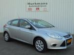 Ford Focus 1.6 TI-VCT 105PK 4 CILINDER TREND NL-AUTO, Focus, Stof, Gebruikt, Zwart