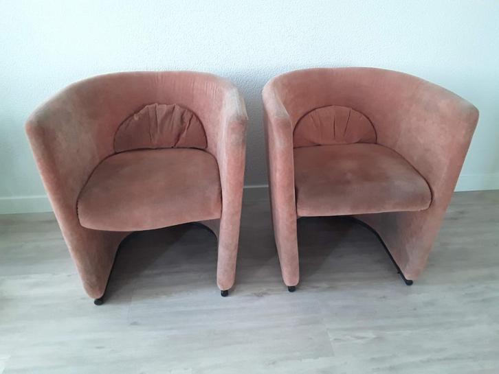 2 Leolux stoeltjes Louge Fauteuil Bovine, Huis en Inrichting, Fauteuils, Gebruikt, 50 tot 75 cm, Minder dan 75 cm, Ophalen
