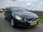 Volvo S60 1.6 T3 Kinetic / NAVI / ECC / CRUISE (bj 2011), Voorwielaandrijving, Gebruikt, Beige, 4 cilinders