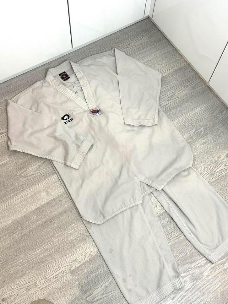 Taekwondo pak maat M, Kleding | Dames, Sportkleding, Gedragen, Ophalen of Verzenden