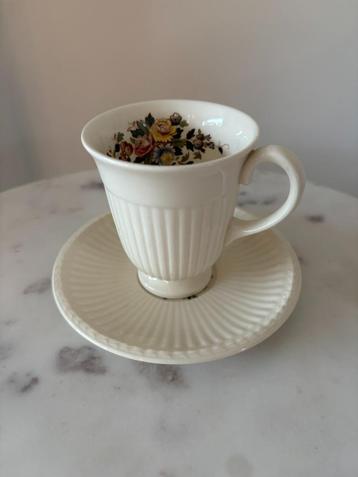 Wedgwood Conway kop en schotel beschikbaar voor biedingen
