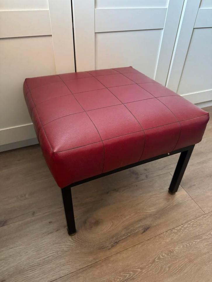 Vintage hocker, Huis en Inrichting, Banken | Voetenbanken en Poefen, Zo goed als nieuw, Minder dan 50 cm, Rechthoekig, Ophalen of Verzenden