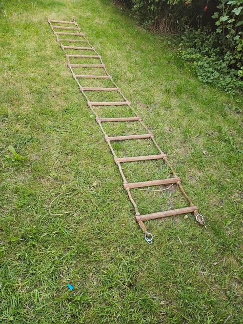 Houten Touwladder van 4 meter. Ideaal voor boomhut, klimbos, Doe-het-zelf en Verbouw, Ladders en Trappen, Zo goed als nieuw, 4 meter of meer