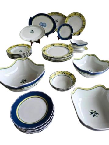 NIEUW SERVIES van HUTSCHENREUTER    MEDLEY 9  PERSOONS beschikbaar voor biedingen