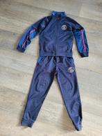 Trainingspak Paris Saint Germain maat 8 /128, Ophalen of Verzenden, Zo goed als nieuw, Jongen of Meisje, Sport- of Zwemkleding