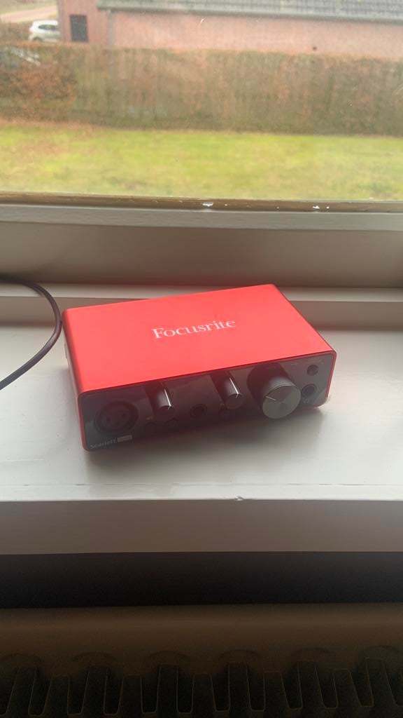 Focusrite scarlett solo, Computers en Software, Geluidskaarten, Ophalen of Verzenden, Zo goed als nieuw