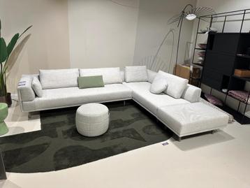 EYYE Dura lounge  beschikbaar voor biedingen