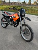 Derbi black edition, Fietsen en Brommers, Brommers | Derbi, 6 versnellingen, Derbi, Maximaal 45 km/u, Derbi