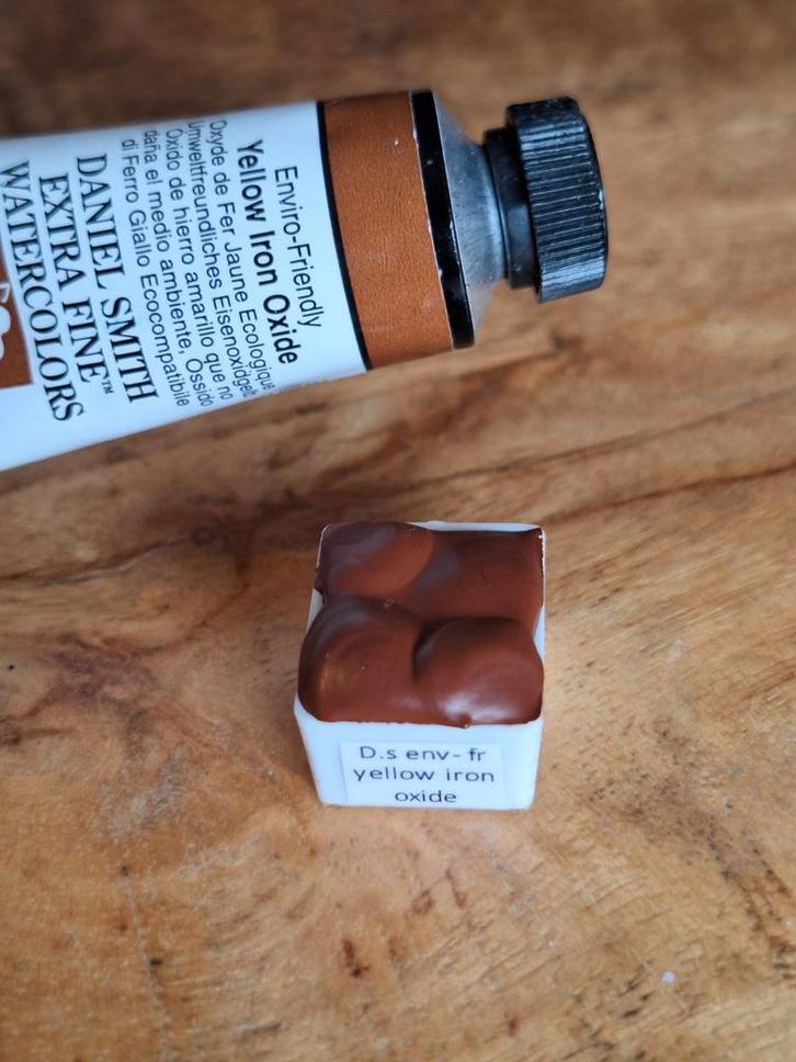 Daniel Smith ½  napje Yellow Iron Oxide - Aquarelverf, Hobby en Vrije tijd, Schilderen, Nieuw, Waterverf, Ophalen of Verzenden