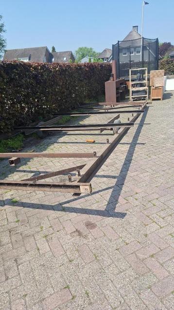 chassis van dubbel chalet 2x 745cm beschikbaar voor biedingen