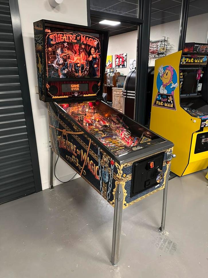 Prachtige flipperkast Bally Theatre Of Magic Pinball, Verzamelen, Automaten | Flipperkasten, Zo goed als nieuw, Dot-matrix, Flipperkast