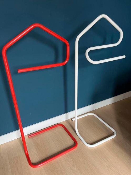 IKEA Niels Gammelgaard kledingrek / dressboys, Kleding | Dames, Kledingrekken, Zo goed als nieuw, Ophalen