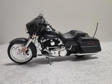 Harley Davidson Street Glide 2015 beschikbaar voor biedingen