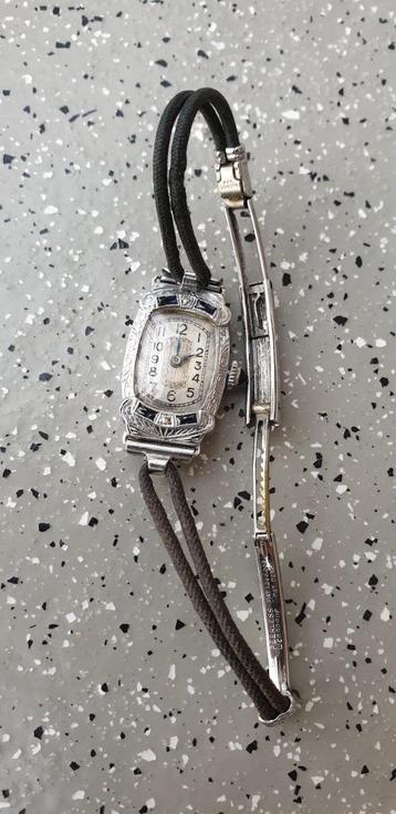 Unieke Art deco Benrus wit gouden dameshorloge. beschikbaar voor biedingen