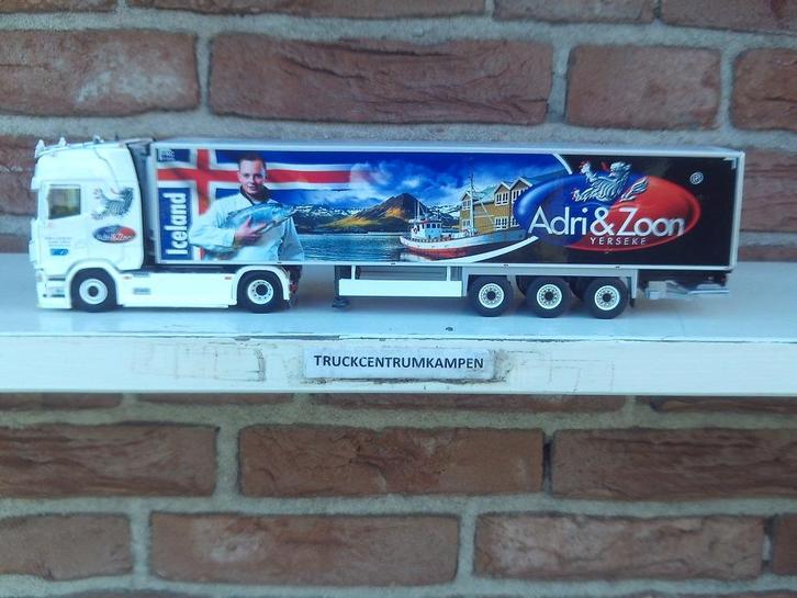 WSI  Scania  S  Highline  van  Adri  &  Zoon., Hobby en Vrije tijd, Modelauto's | 1:50, Nieuw, Bus of Vrachtwagen, Wsi, Ophalen of Verzenden