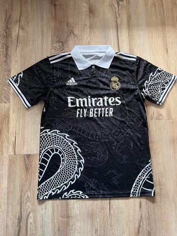 Real Madrid Zwart Voetbalshirt Special Editie beschikbaar voor biedingen