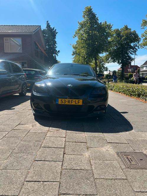 BMW 5-Serie 3.0 I 530 AUT 2003 Zwart, Auto's, BMW, Particulier, 5-Serie, Benzine, D, Sedan, Automaat, Geïmporteerd, Zwart, Achterwielaandrijving