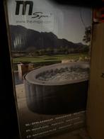 Opblaasbare Jacuzzi - Heerlijk Ontspannen!, Tuin en Terras, Bubbelbaden en Hottubs, Ophalen, Zo goed als nieuw, Afdekzeil, Opblaasbaar