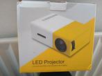 Draagbare projector, Audio, Tv en Foto, Beamers, LED, Les projector, Ophalen of Verzenden, Zo goed als nieuw