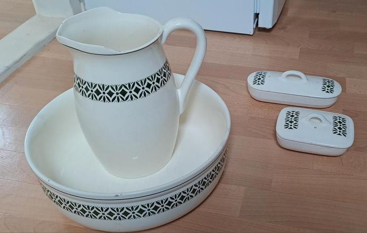 Compleet Vintage Was Set - Kan, Kom & Zeepbakjes, Antiek en Kunst, Antiek | Keramiek en Aardewerk, Ophalen of Verzenden