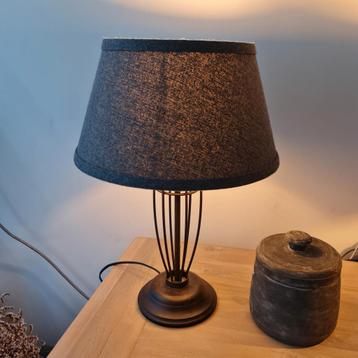 2 Staande Lampen Zo Goed Als Nieuw beschikbaar voor biedingen