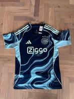 Ajax uit tenue seizoen 2025/2026 senior maat S, Kleding | Heren, Blauw, Nieuw, Ophalen of Verzenden, Voetbal