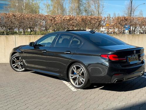 BMW M550i Xdrive bomvol! Stoelventilatie! Soft close!, Auto's, BMW, Particulier, 5-Serie, 360° camera, 4x4, ABS, Adaptieve lichten