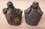 2 Militaire veldflessen in foudraal vintage, Ophalen of Verzenden, Landmacht, Nederland