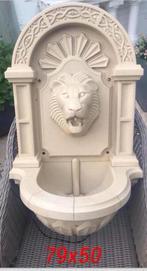Sterke kunststof leeuwen fontein met nieuwe pomp, Ophalen, Kunststof