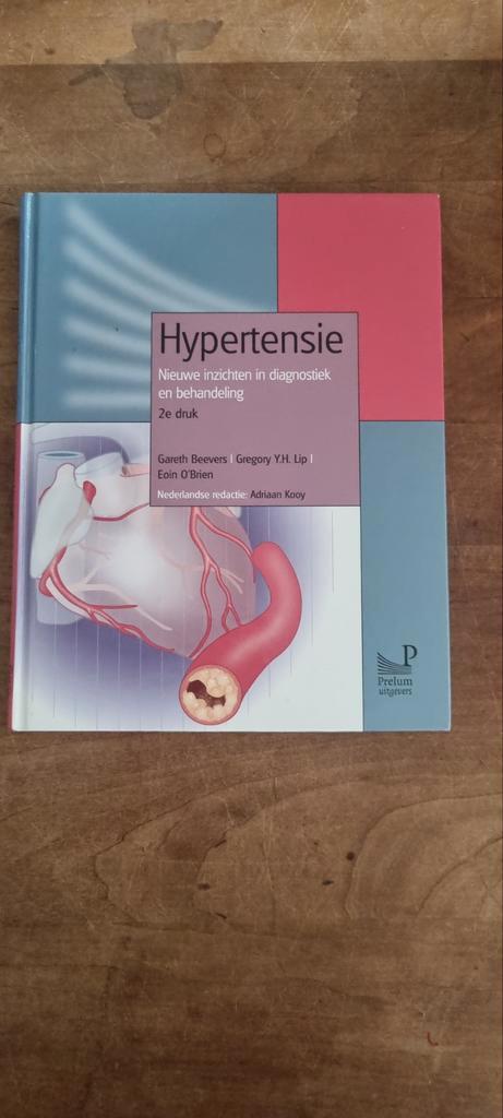 Hypertensie: Diagnostiek en behandeling (2e druk), Boeken, Overige Boeken, Gelezen, Ophalen of Verzenden