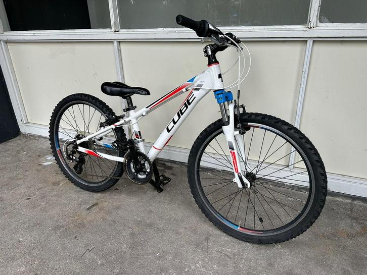 Cube 24inch race mountainbike, Fietsen en Brommers, Fietsen | Jongens, 24 inch, Handrem, Versnellingen, Ophalen