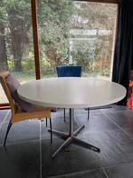 Witte ronde vintage Pastoe (uitschuif) tafel, Huis en Inrichting, Tafels | Eettafels, 100 tot 150 cm, 100 tot 150 cm, Rond, Gebruikt