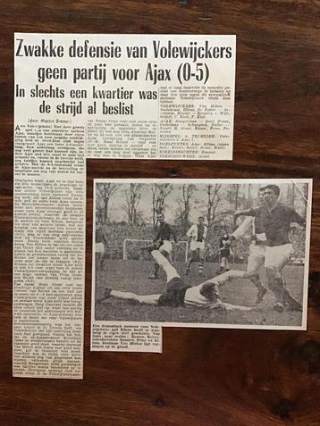 Voetbal krantenartikel Volewijckers Ajax november 1962 beschikbaar voor biedingen
