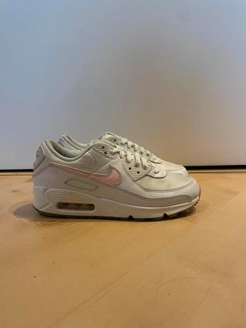 Nike Air Max 90 “Artic Punch” maat 38,5 beschikbaar voor biedingen