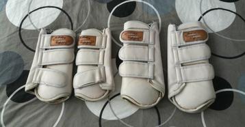 Set 4 Eskadron allround beenbeschermers wit paard  beschikbaar voor biedingen