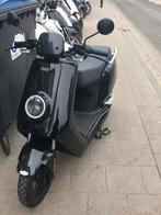 Niu scooter elektrisch lage km stand, Ophalen, Zo goed als nieuw, Elektrisch, Overige merken