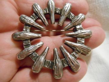 Vintage echt zilveren broche/ hanger, Scandinavië 1960's beschikbaar voor biedingen