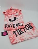 Tiktok joggingpakken met je eigen naam in maat 152, Kinderen en Baby's, Kinderkleding | Maat 152, Ophalen of Verzenden, Nieuw